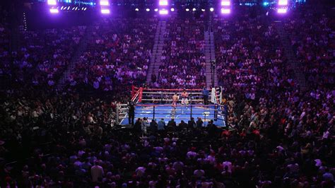 Live Boxing Coverage (Round.